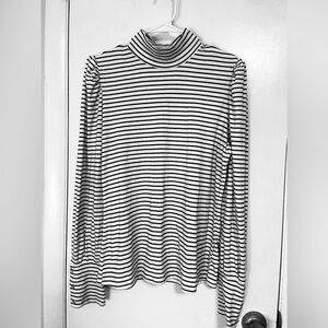 Draper James Black and White Striped Long Sleeve Top